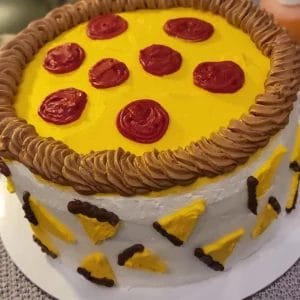 Custom Pizza Cake(1)