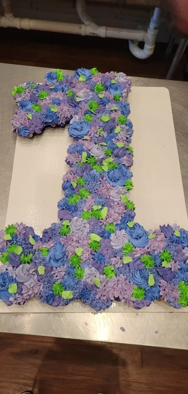 Custom Pull Apart Cupcakes(1)